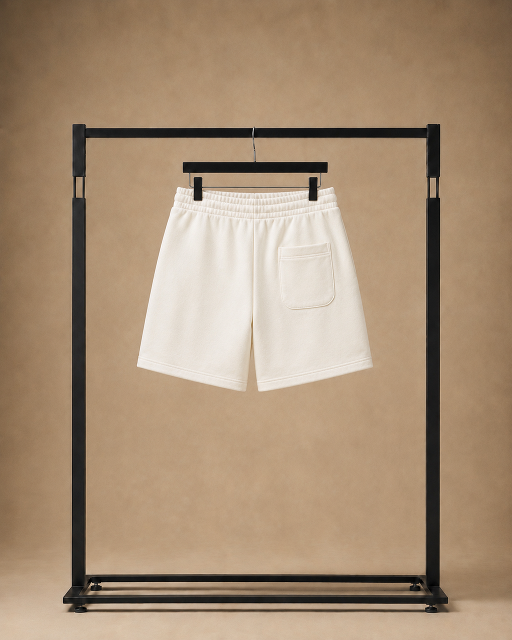 WHITE SWEATSHORT