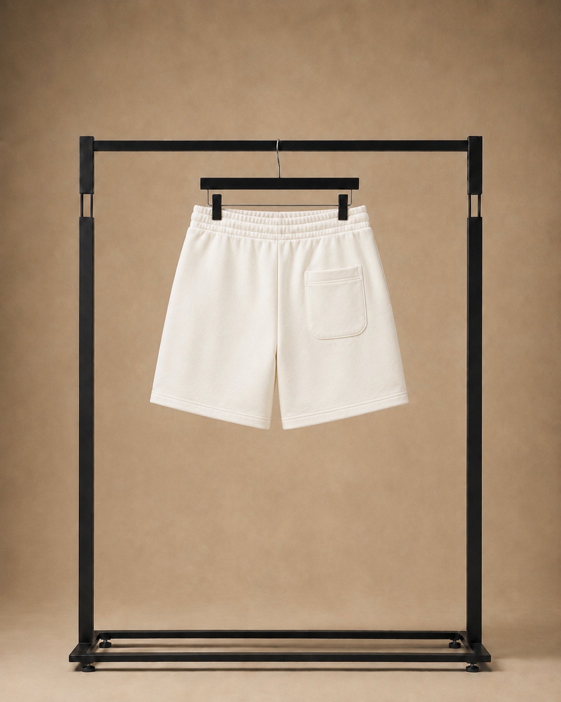 WHITE SWEATSHORT